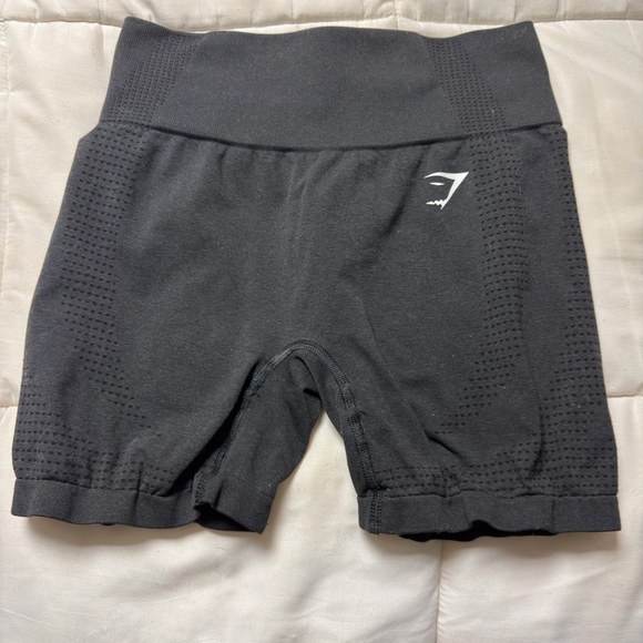 Gymshark Pants - Gymshark Vital Seamless Shorts - Black Mark